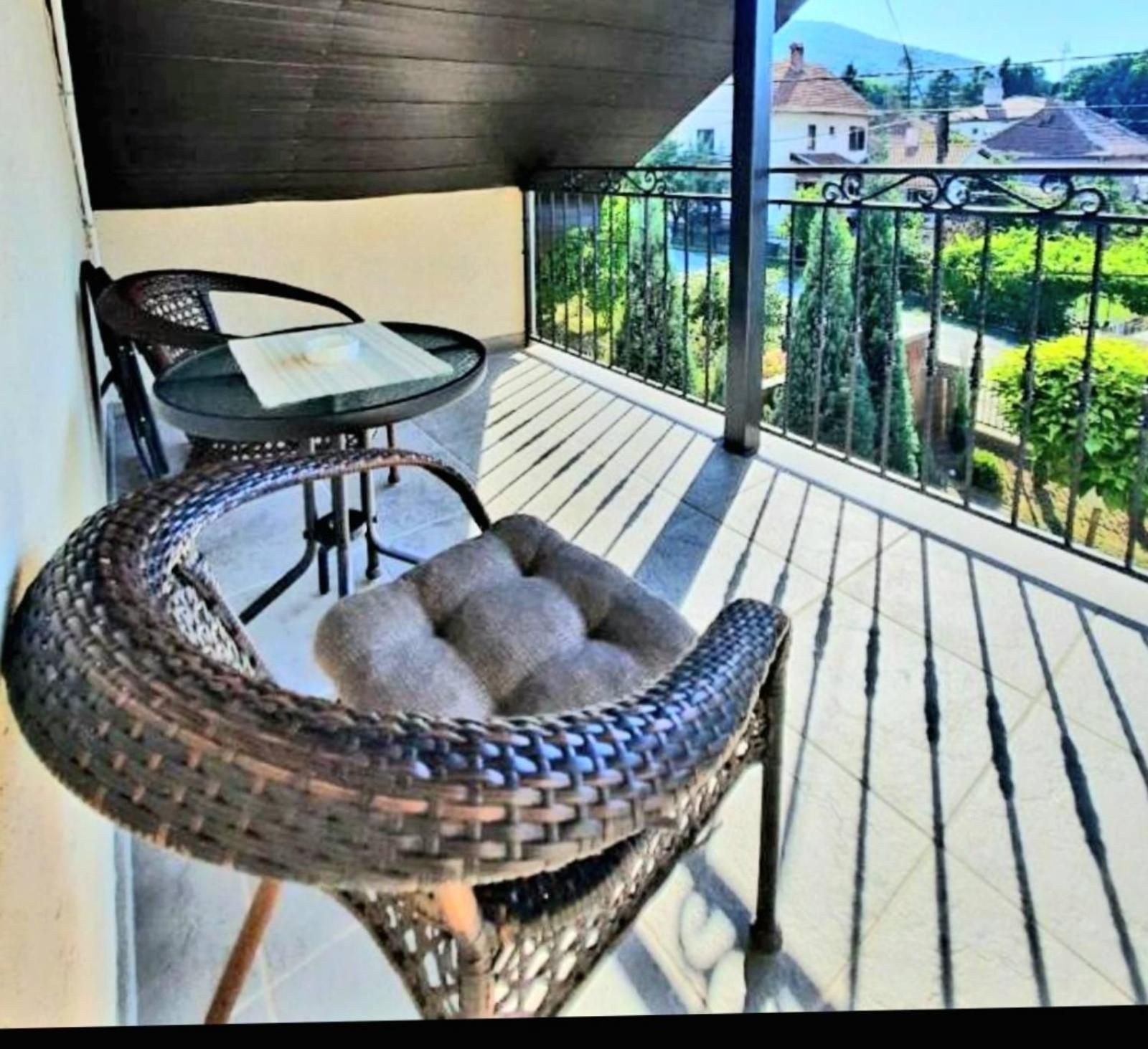 Apartamento Galerija Park 1 Arandjelovac Exterior foto